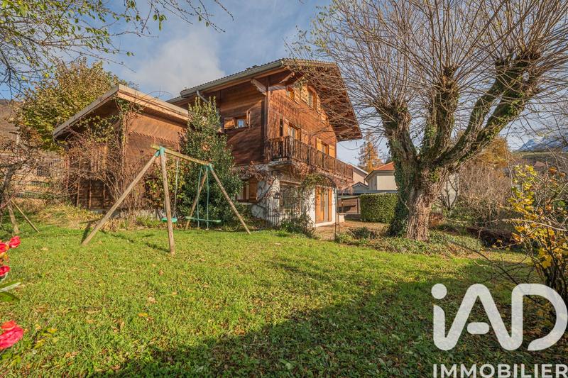 Châlet - 101 m² - 6 pièces