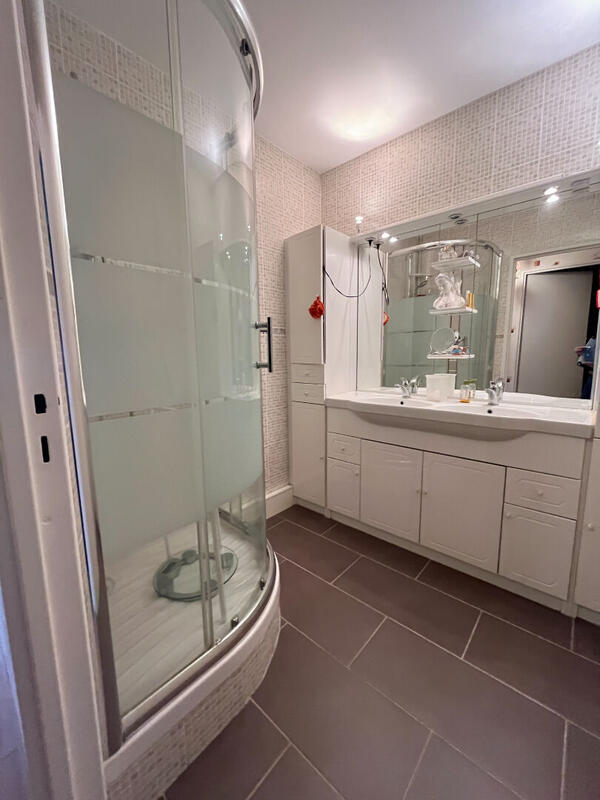 Appartement - 82 m² - 4 pièces