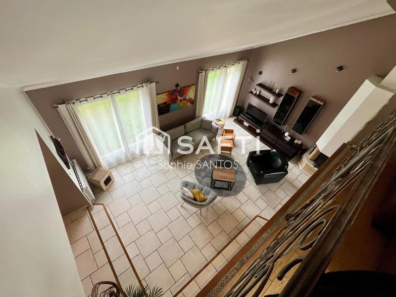 Maison - 185 m² - 7 pièces