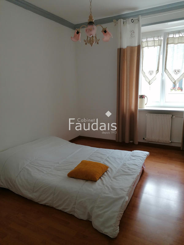 Maison - 104 m² - 5 pièces