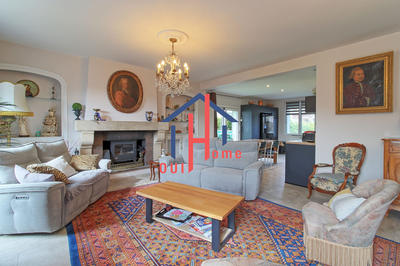 Maison - 195 m² - 8 pièces