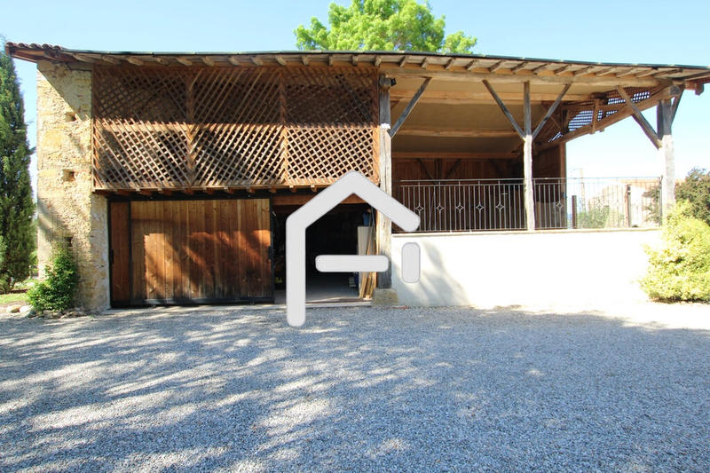 Corps de ferme - 375 m² - 11 pièces