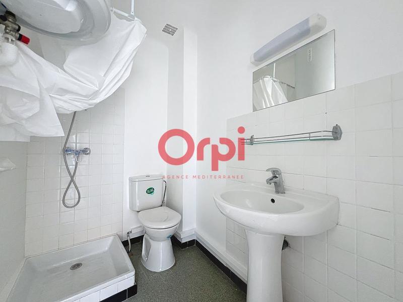 Studio - 14 m² - 1 pièce