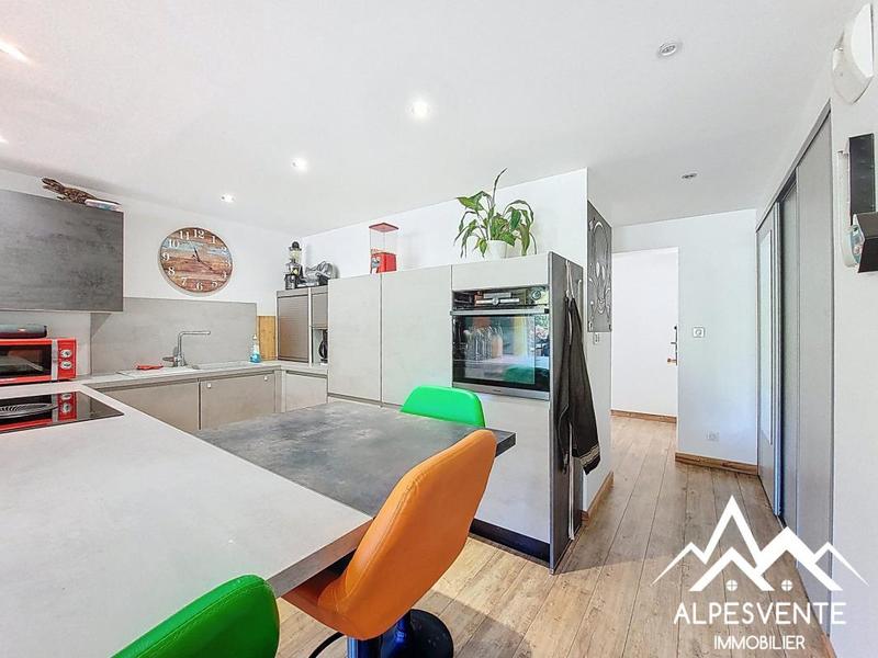 Appartement - 81 m² - 4 pièces