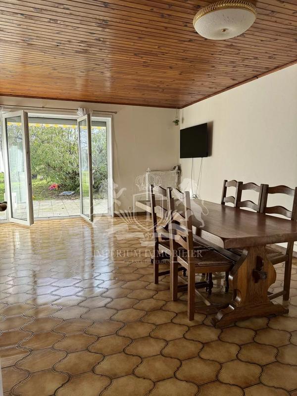 Maison - 96 m² - 6 pièces