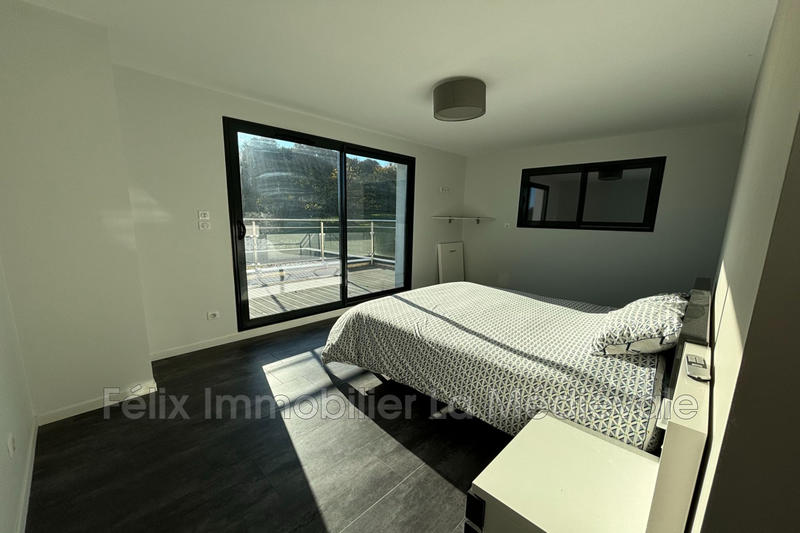 Villa - 255 m² - 5 pièces