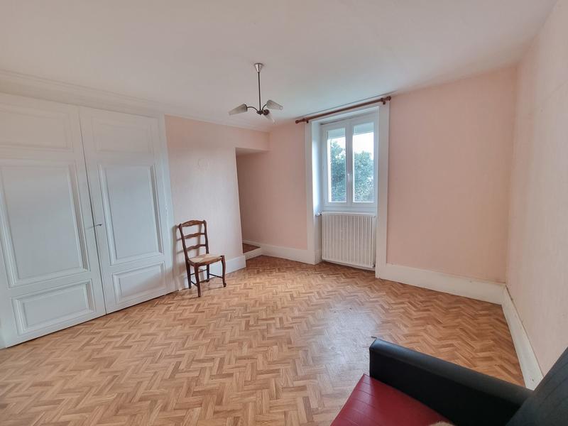 Maison - 161 m² - 10 pièces