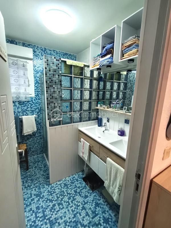 Maison traditionnelle - 75 m² - 3 pièces