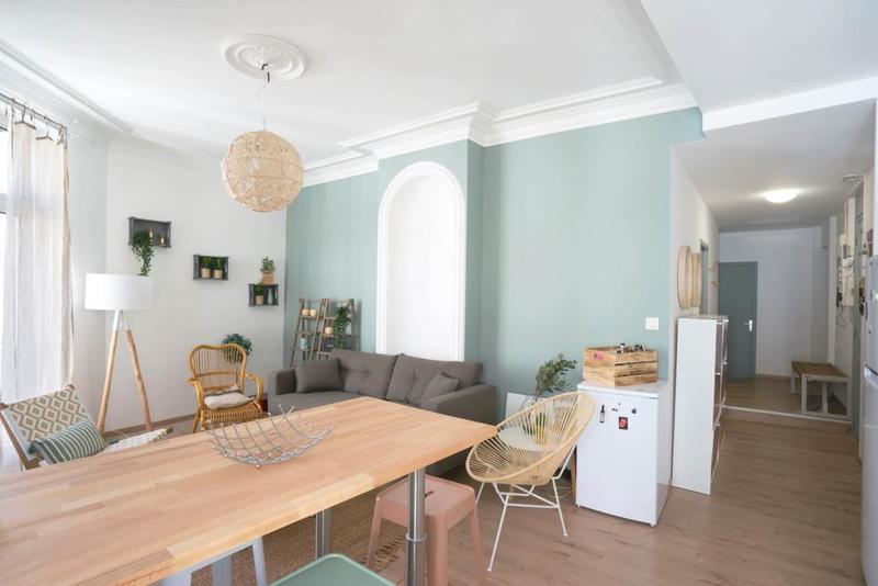 Appartement - 90 m² - 6 pièces