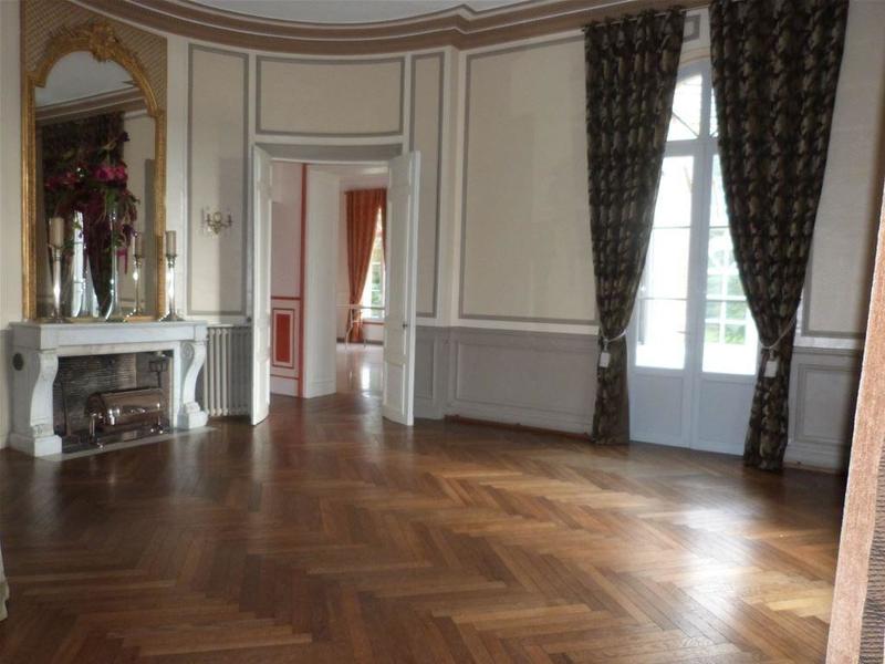 Château - 850 m² - 17 pièces