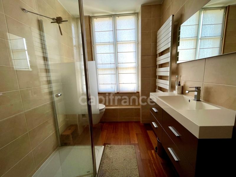 Maison bourgeoise - 152 m² - 7 pièces