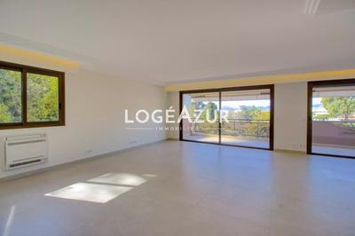 Appartement - 110 m² - 4 pièces