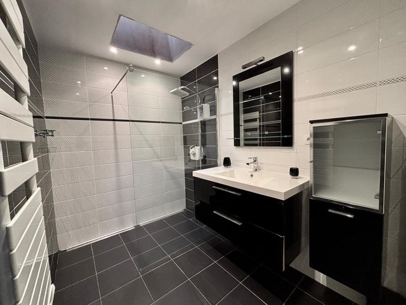 Maison - 158 m² - 6 pièces