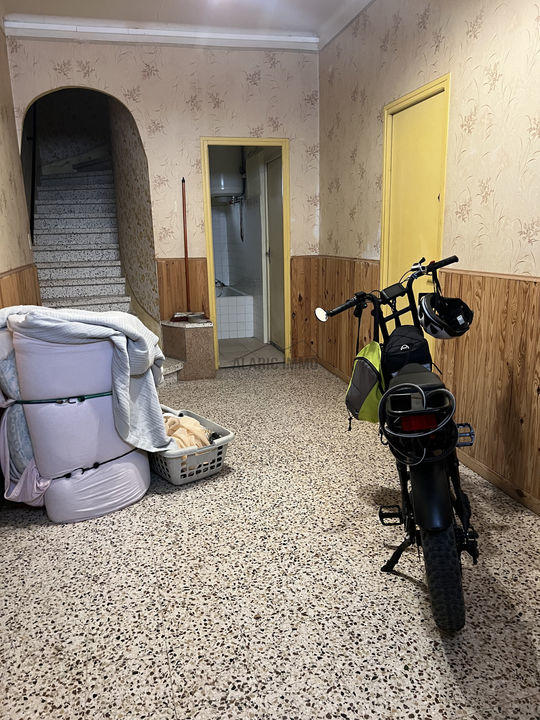 Maison - 250 m² - 5 pièces