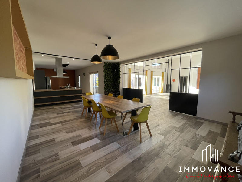 Villa - 210 m² - 6 pièces