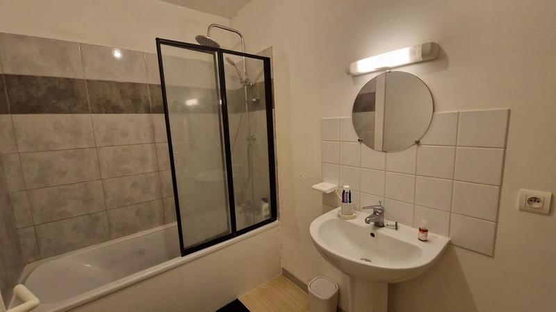 Maison - 225 m² - 10 pièces