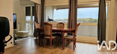 Appartement - 100 m² - 5 pièces