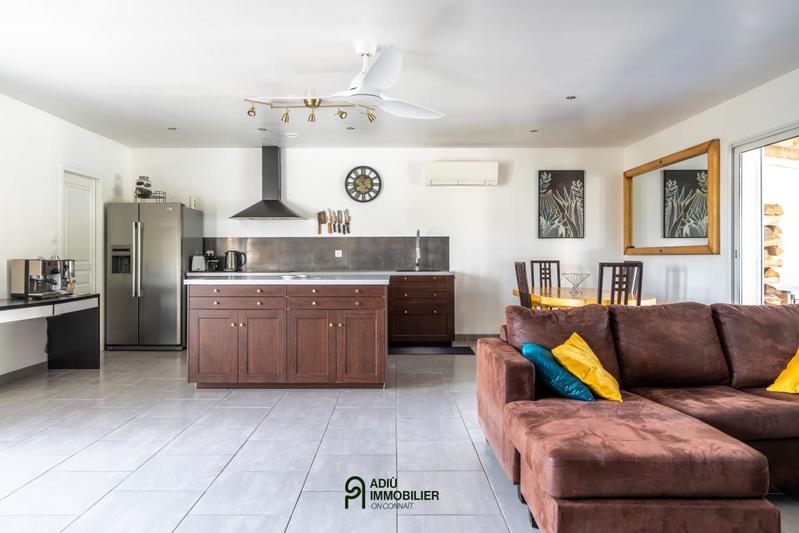 Maison - 148 m² - 6 pièces