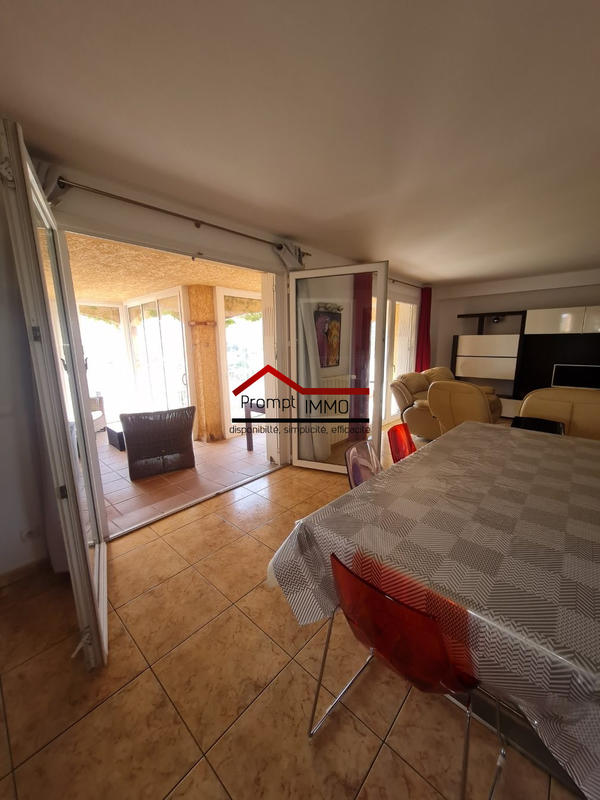 Villa - 237 m² - 9 pièces