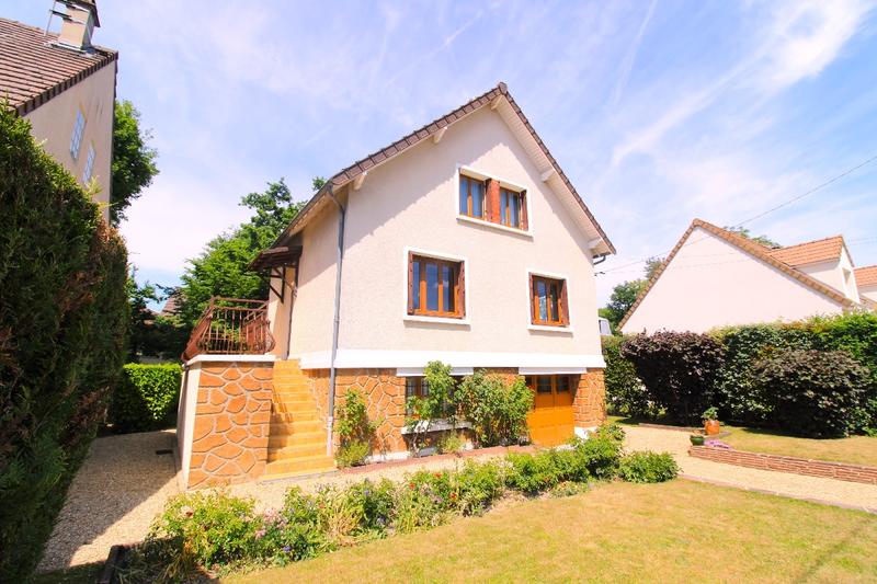 Maison - 102 m² - 5 pièces