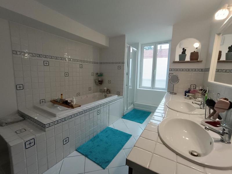 Maison - 150 m² - 5 pièces