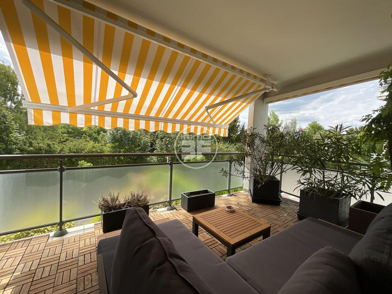 Appartement - 105 m² - 4 pièces