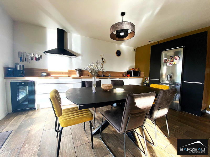 Maison - 107 m² - 5 pièces