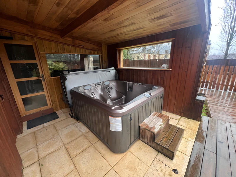 Maison - 170 m² - 12 pièces