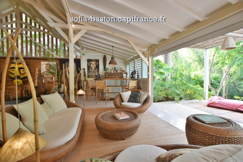 Maison - 345 m² - 5 pièces