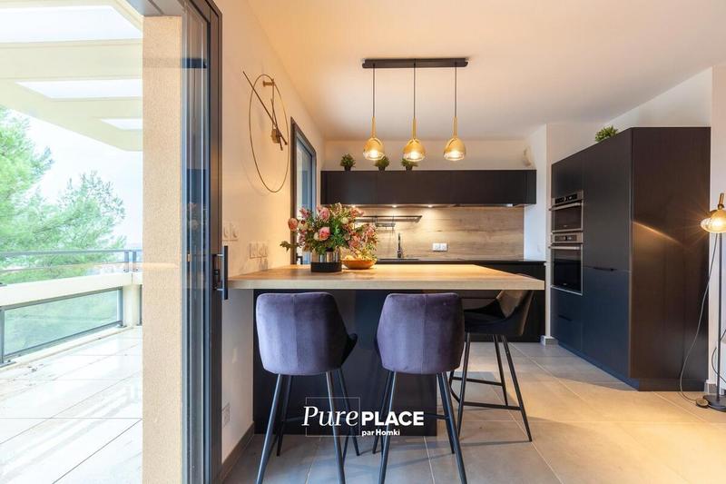 Appartement - 70 m² - 3 pièces