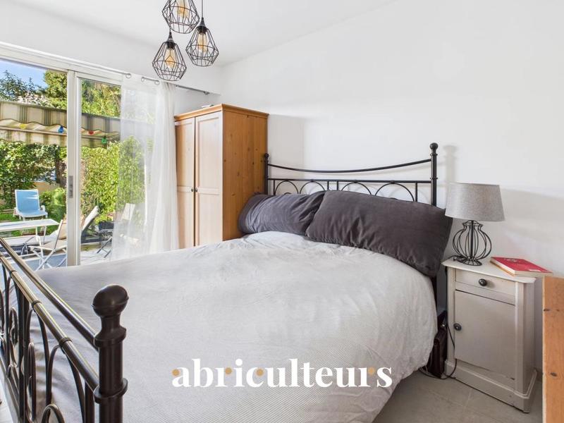 Appartement ancien - 72 m² - 3 pièces