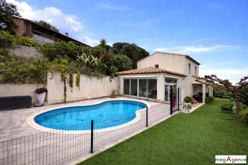 Maison - 145 m² - 5 pièces