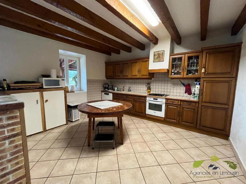 Propriété - 162 m² - 8 pièces