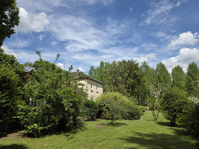 Maison - 262 m² - 7 pièces