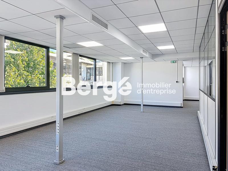 Bureau - 159 m²
