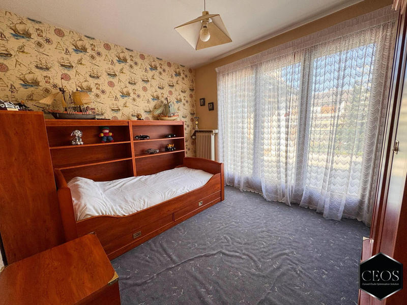 Maison ancienne - 272 m² - 14 pièces