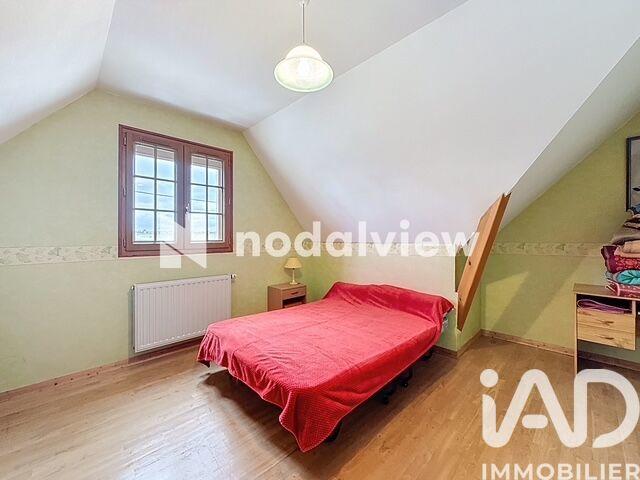 Maison - 181 m² - 9 pièces