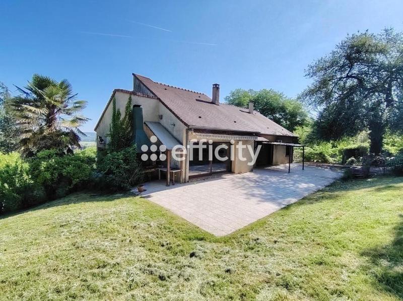 Maison - 262 m² - 10 pièces