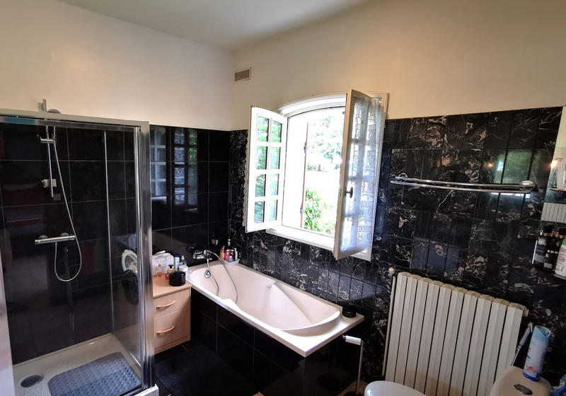 Villa - 271 m² - 6 pièces