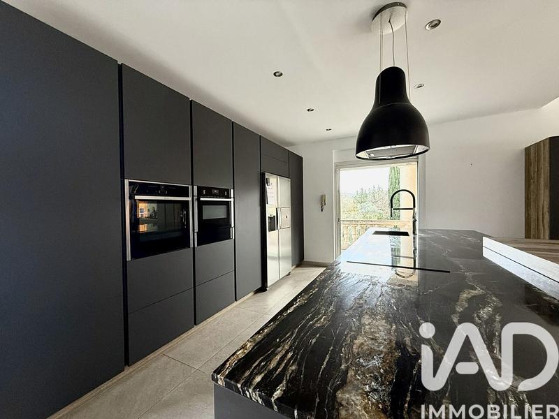 Maison de maîtres - 271 m² - 8 pièces