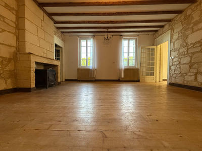 Maison - 300 m² - 11 pièces