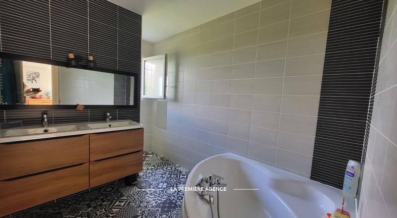 Maison - 118 m² - 5 pièces