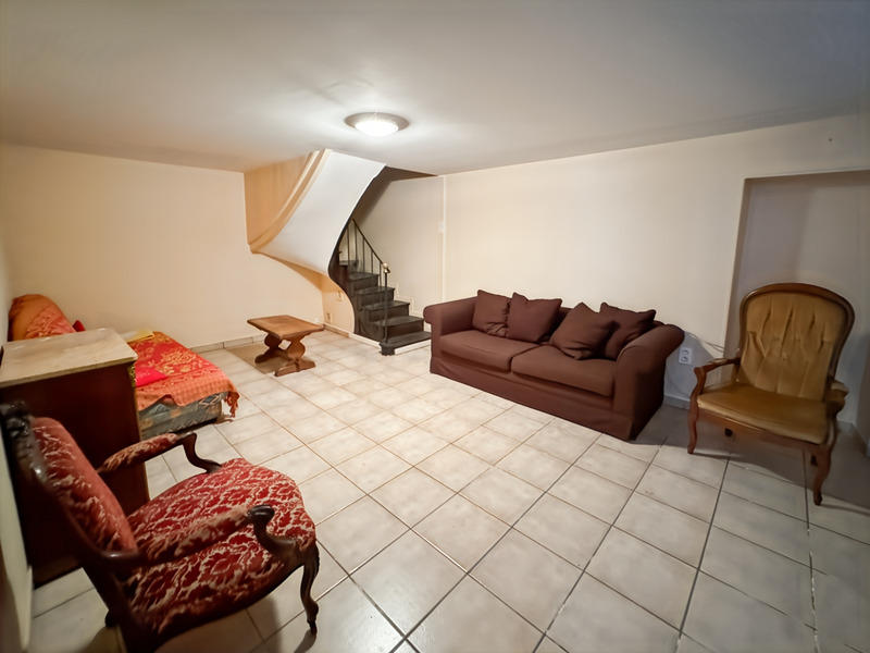 Maison - 185 m² - 7 pièces