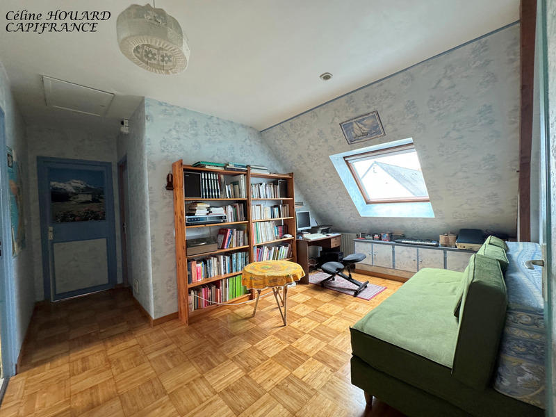 Maison - 142 m² - 8 pièces