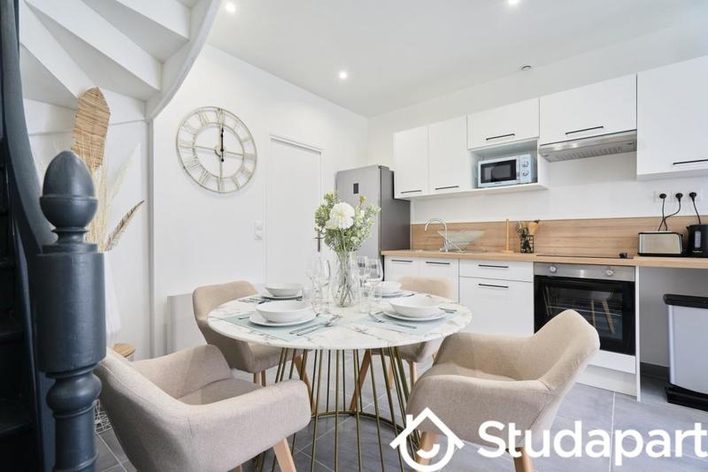 Chambre - 10 m² - 1 pièce