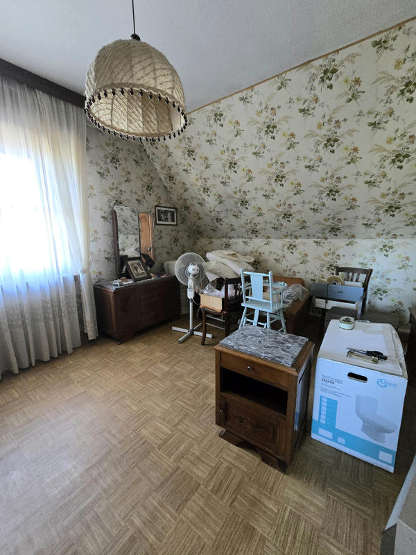 Maison - 185 m² - 8 pièces