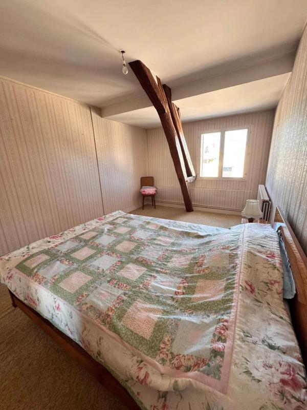 Maison - 99 m² - 5 pièces