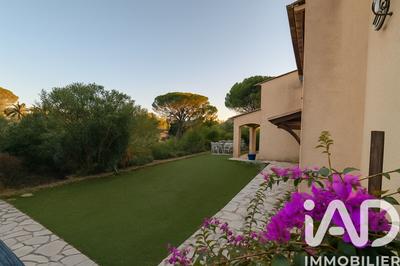 Maison - 209 m² - 8 pièces