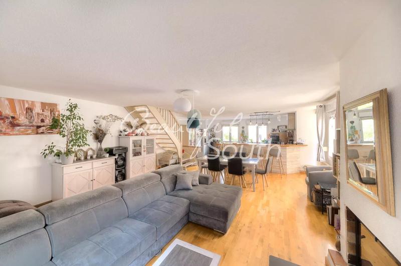 Maison de ville - 203 m² - 7 pièces