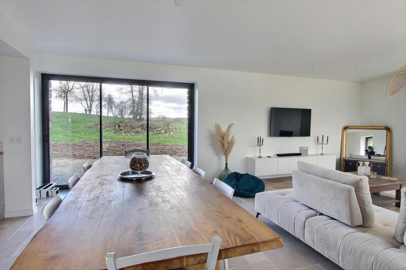 Maison - 209 m² - 8 pièces